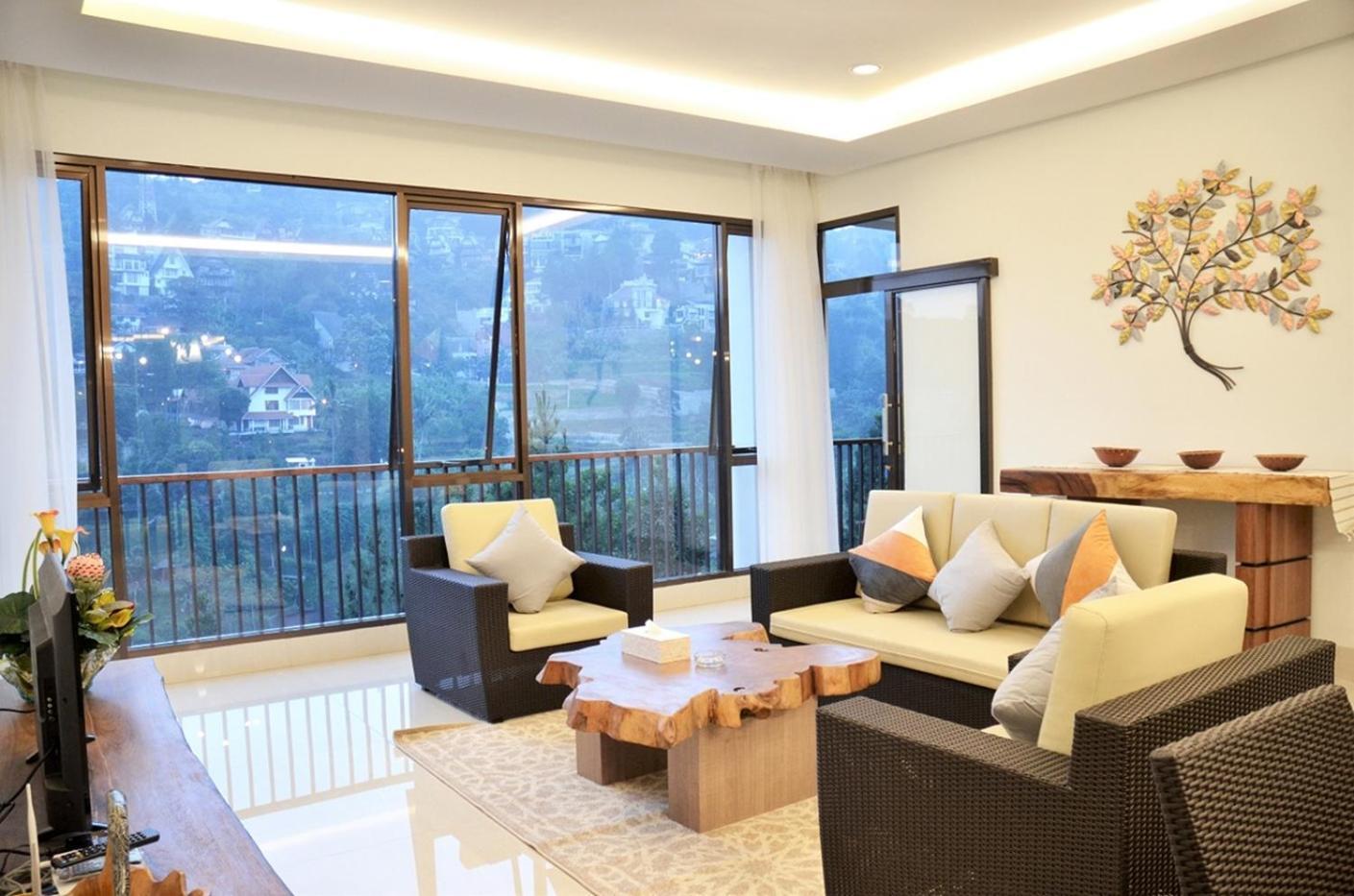 Narwastu Hill View Villa 6 Bedrooms With A Private Swimming Pool Bandung Exterior photo